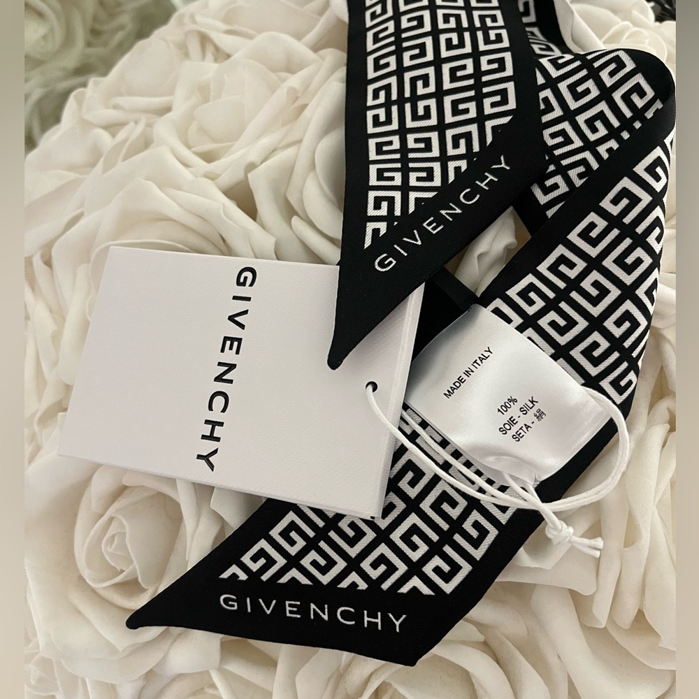 New Givenchy Black & White 4G Silk neck Scarf twilly hair Ribbon - Picture 3 of 8